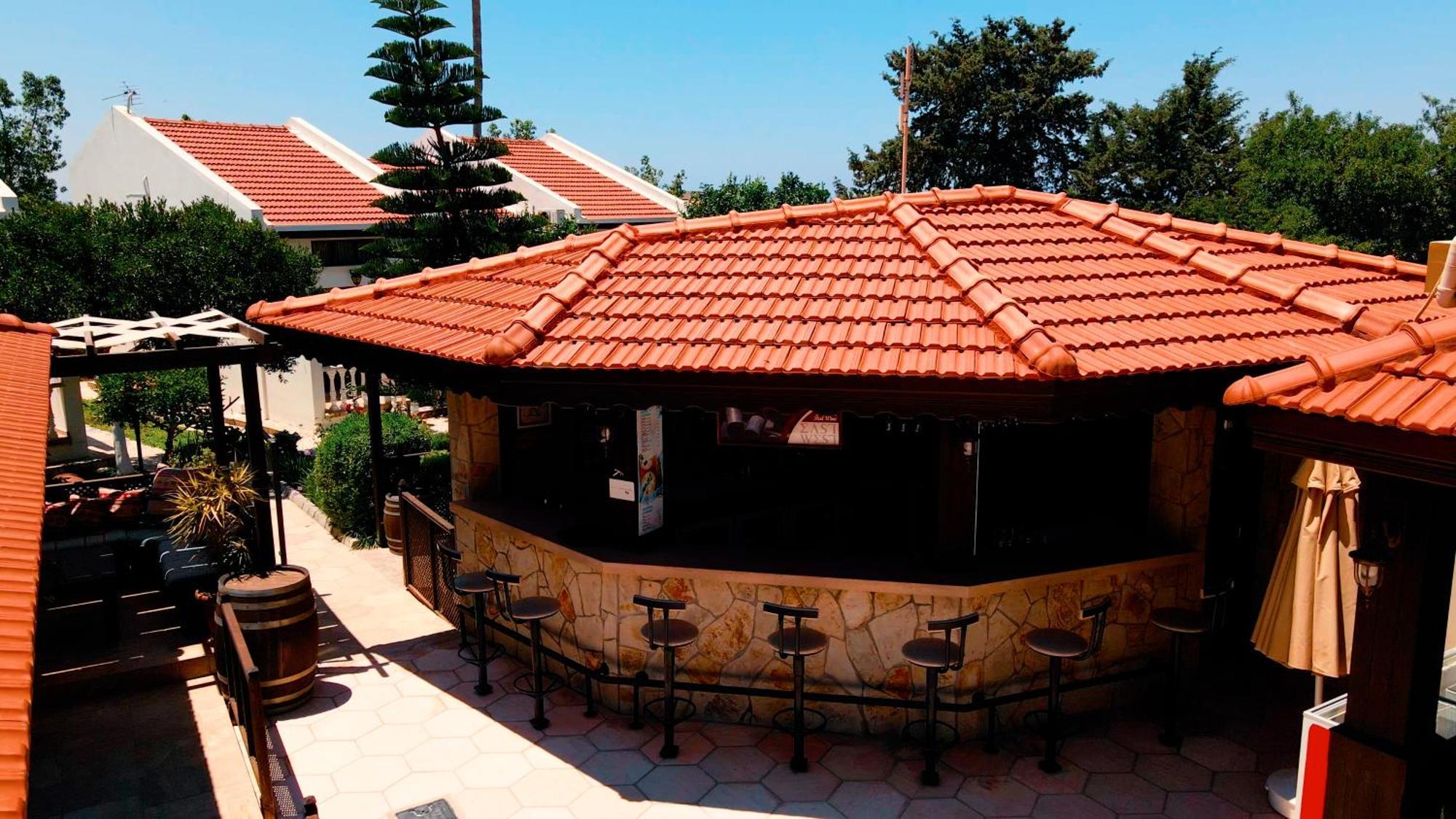 Almond Holiday Village Кирения Екстериор снимка